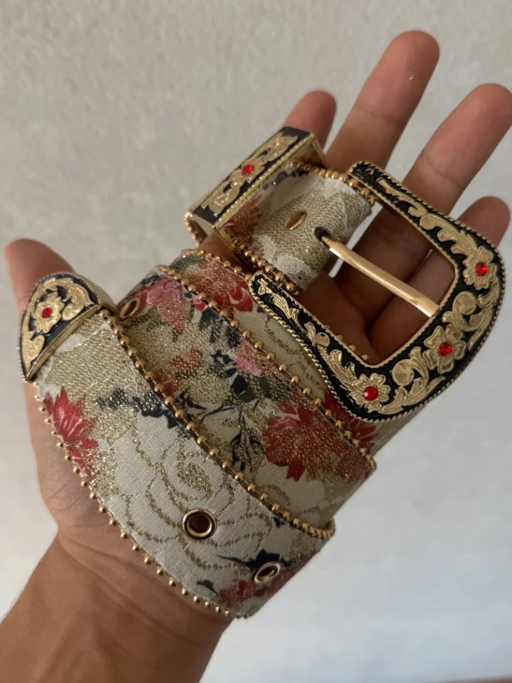 Floral Jacquard Tapestry Western Ruby Buckle Belt